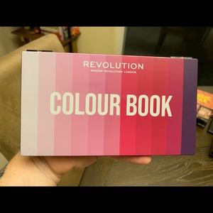 Makeup Revolution Makeup Colour Book 04